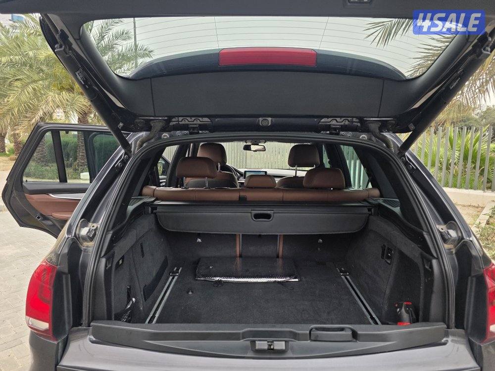 للبيع BMW X5 موديل 2015 - بحالة نادرة - ممشى قليل جداً9