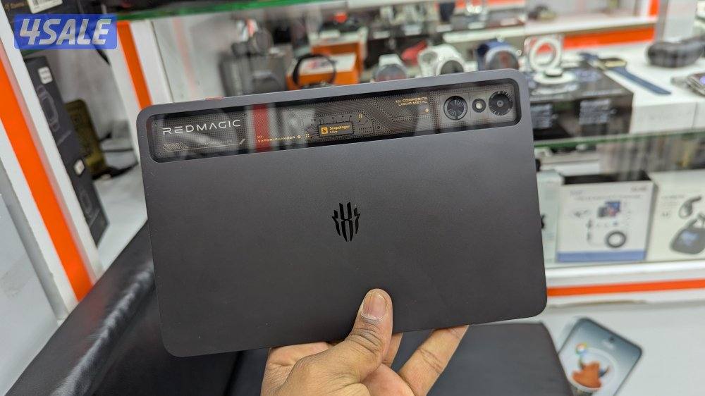 Redmagic astra gaming Tablet / 512 GB ssd3