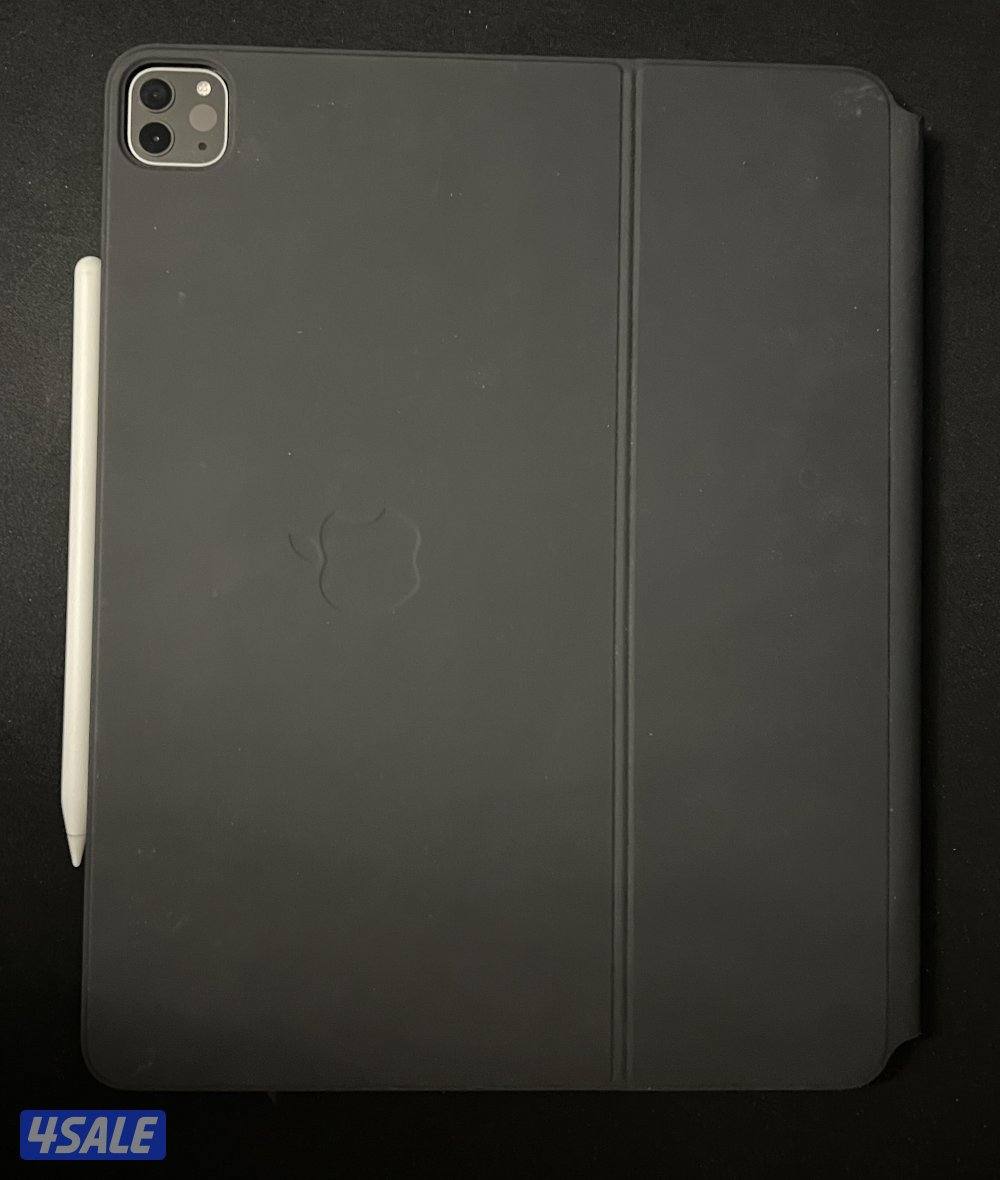 iPad Pro (12.9-inch) مع ماجيك كيبورد وقلم ابل0
