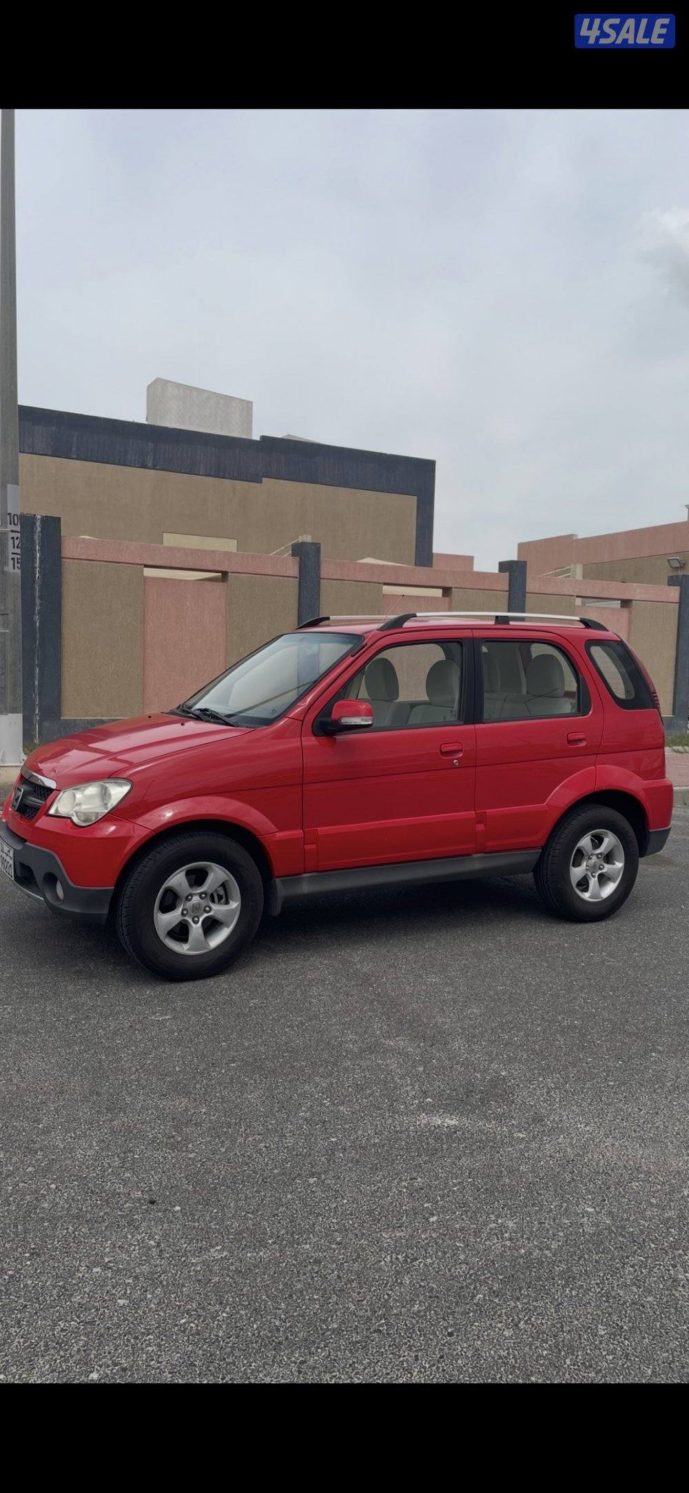 للبيع جيب زوتي صيني محركات متسوبيشي3