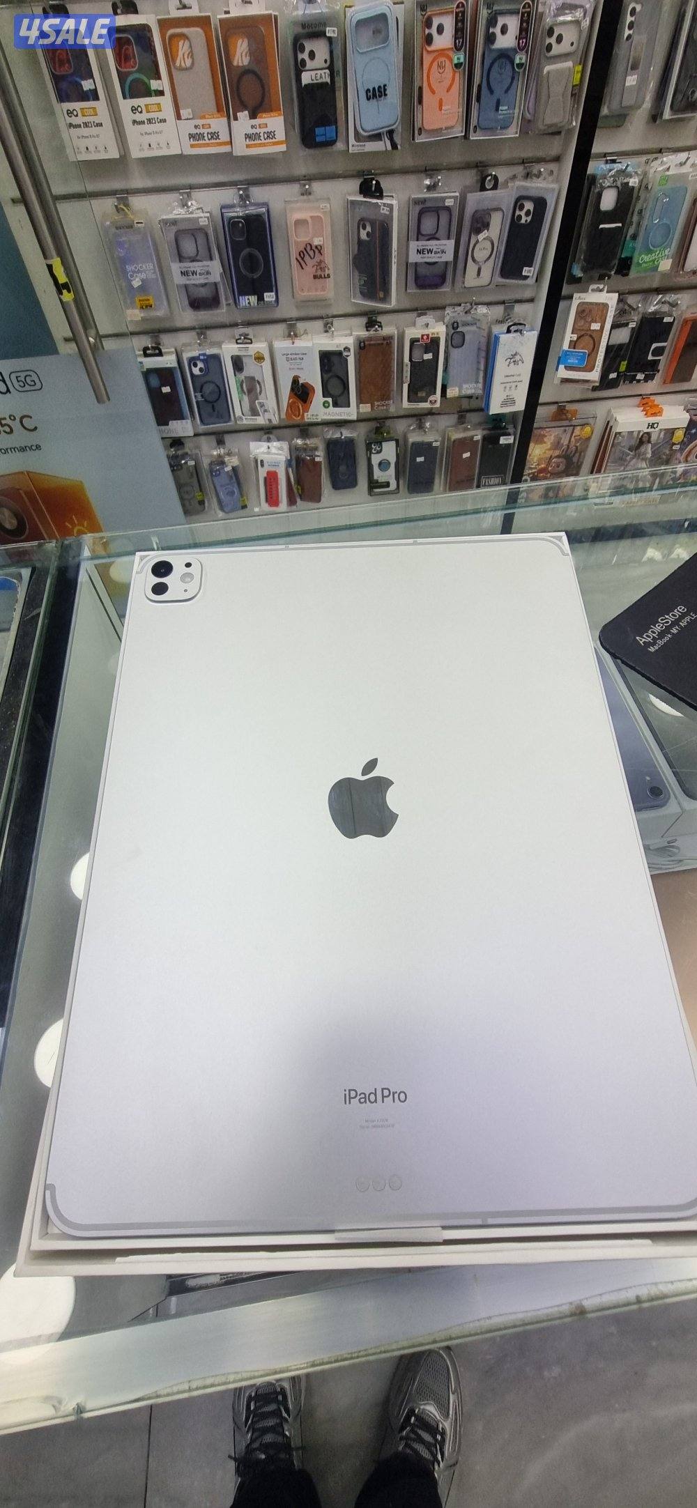 ipad M4 1TB0