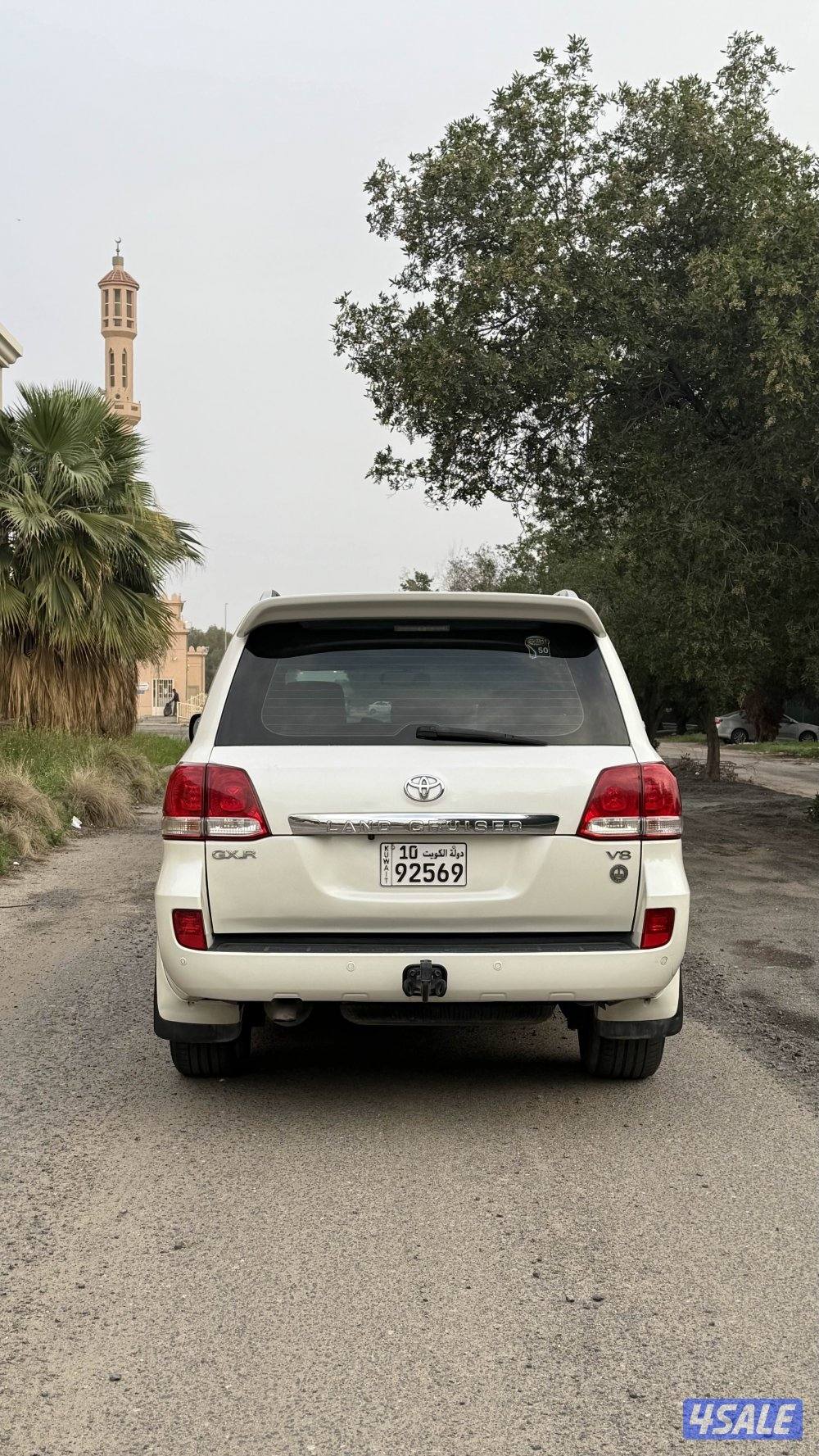 لاندكروز بحالة الوكاله1