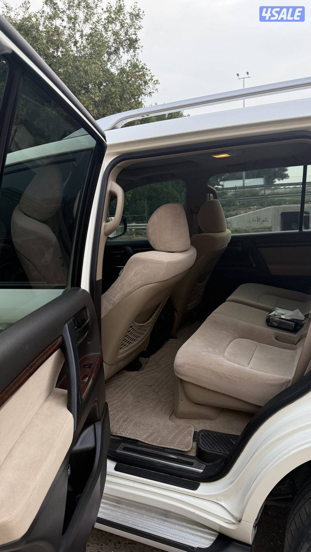 لاندكروز بحالة الوكاله4