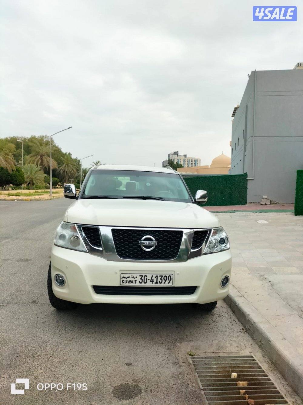 نيسان باترول أعلى فئة موديل 2013 مكينه 400 فل ابشن2