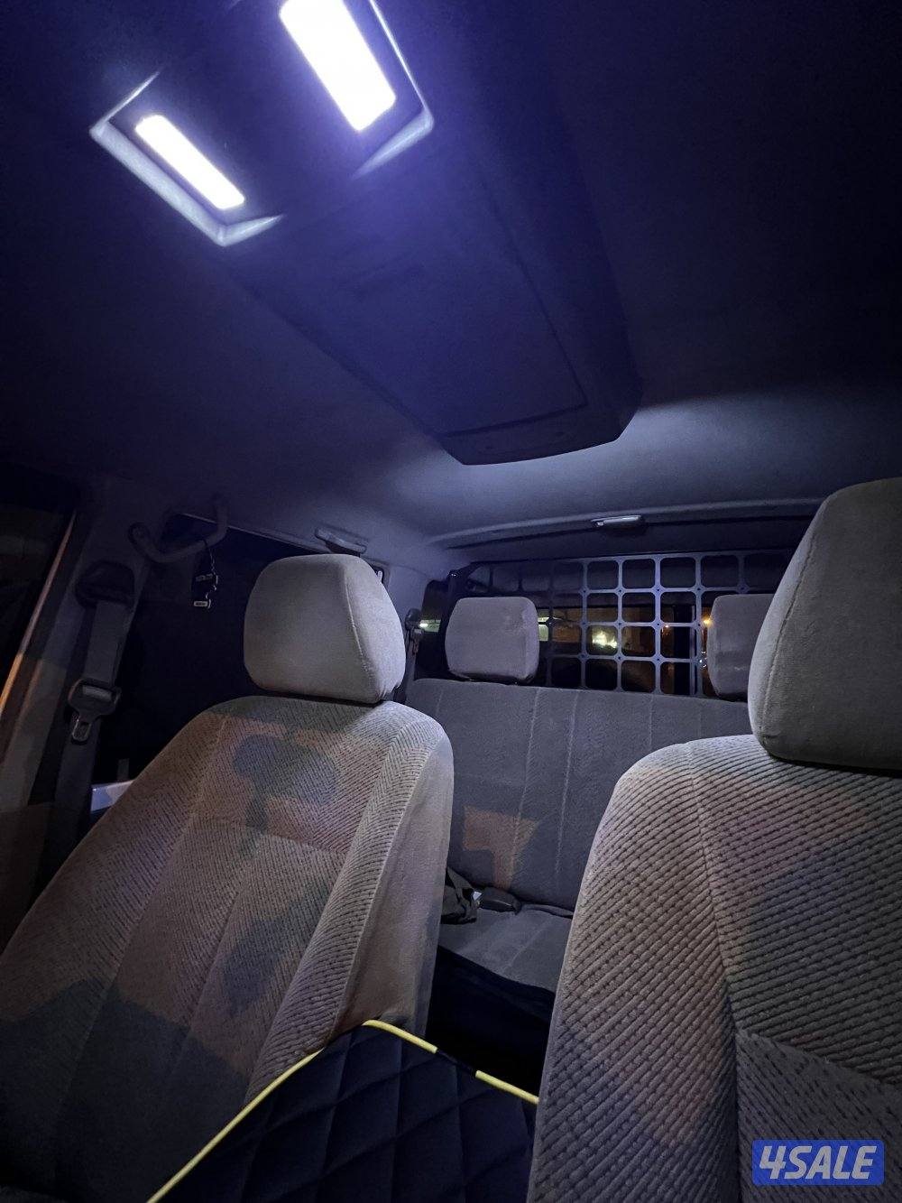 للبيع جيب تويوتا نص LC7615