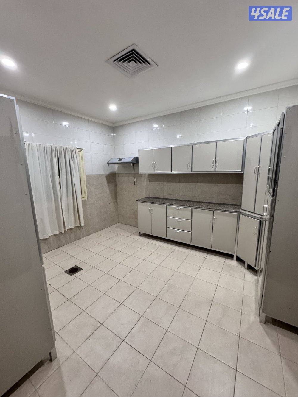 شقه للاجار سعد العبدالله2