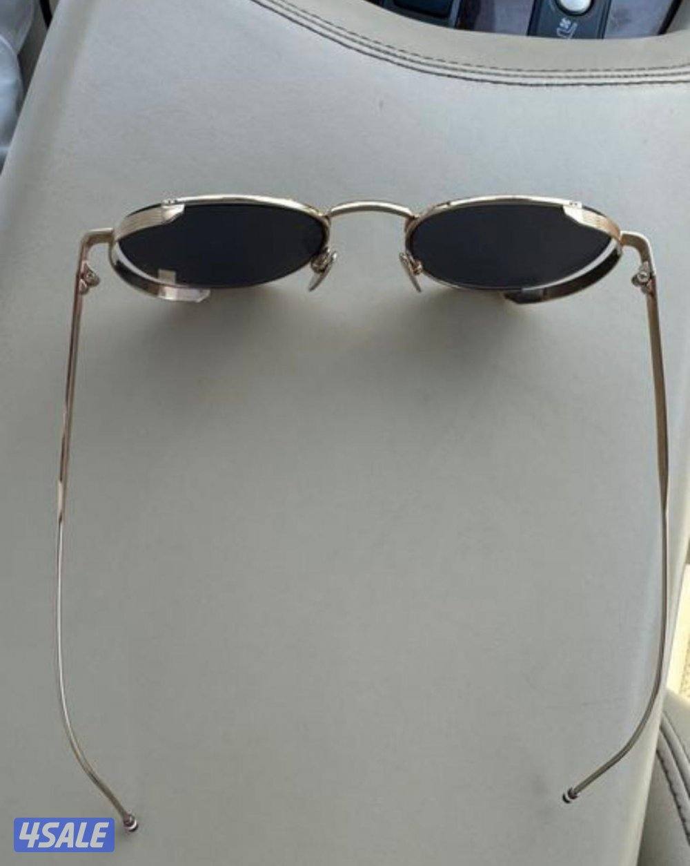 نظارة توم براون0