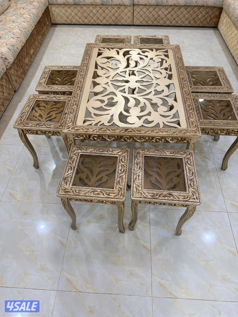 للبيع جلسات صالة كاملة مع طاولات وستاند موضح بالصور ⬆️⬆️ لتواصل واتس6