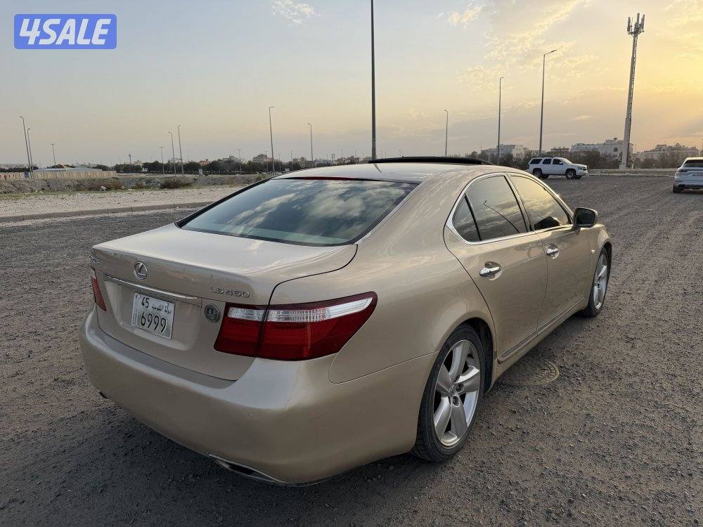 لكزس 2009 عداد 85 فقط0