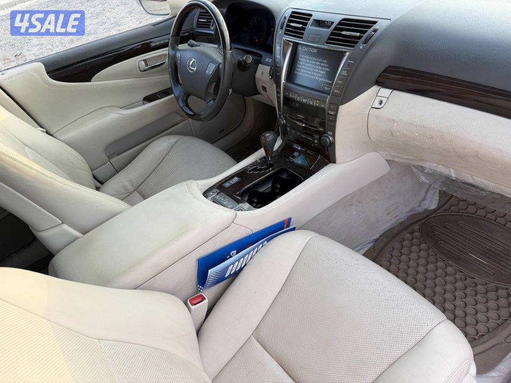 لكزس 2009 عداد 85 فقط4