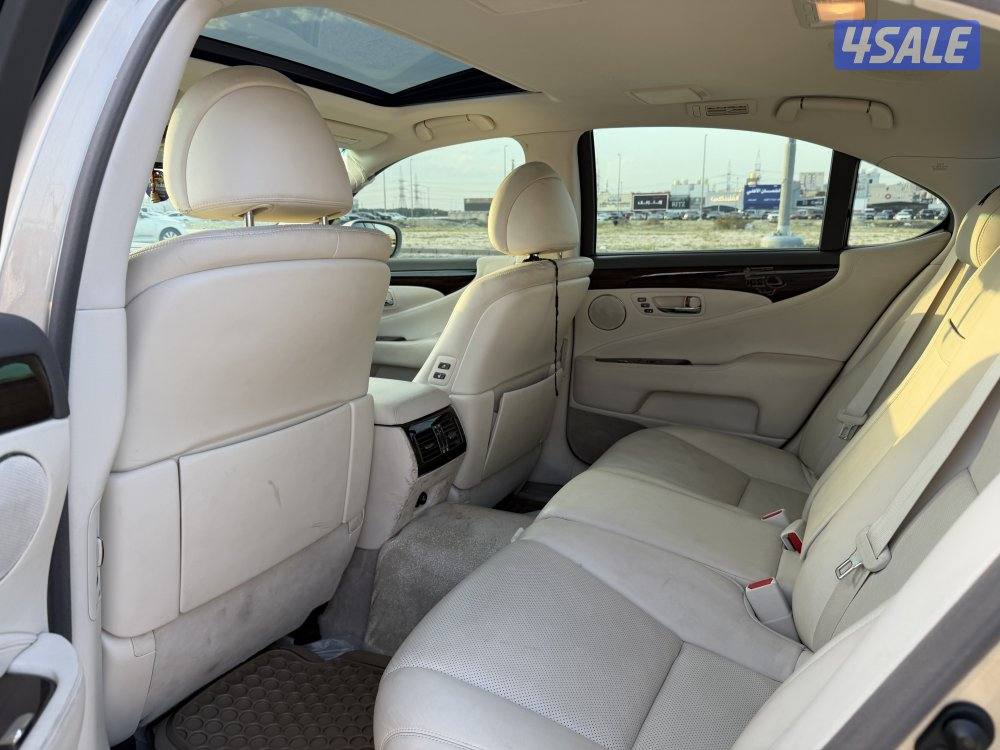 لكزس 2009 عداد 85 فقط5