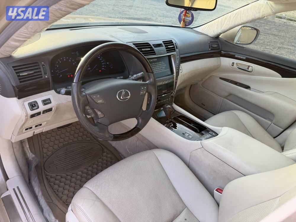 لكزس 2009 عداد 85 فقط6