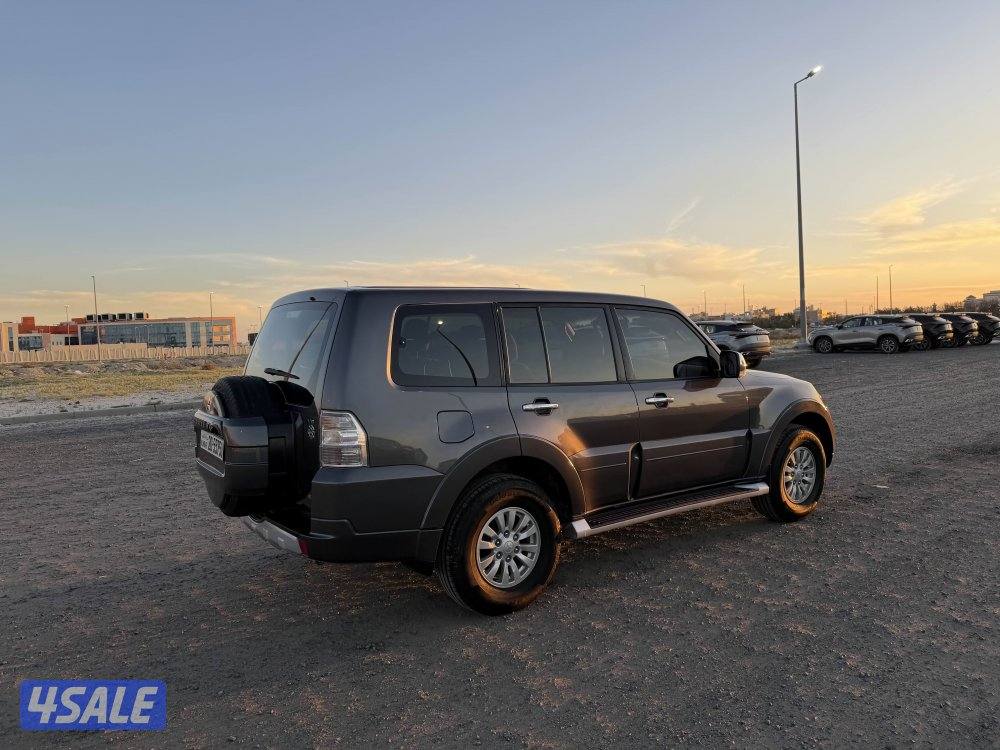 باجيرو 2012 نظيف ومرتب3