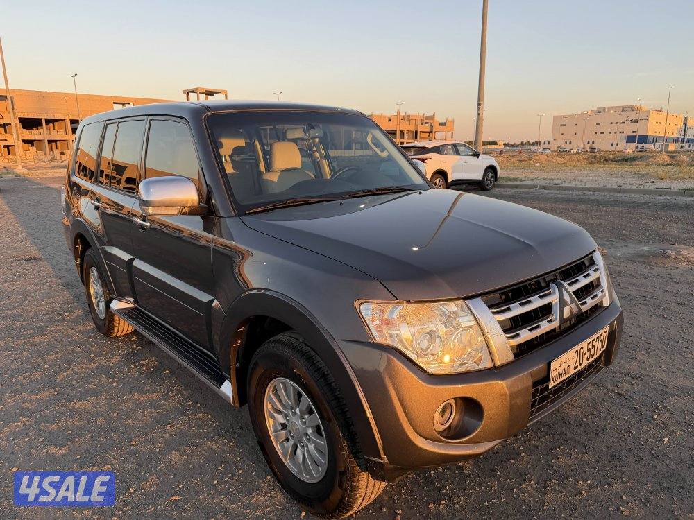 باجيرو 2012 نظيف ومرتب4