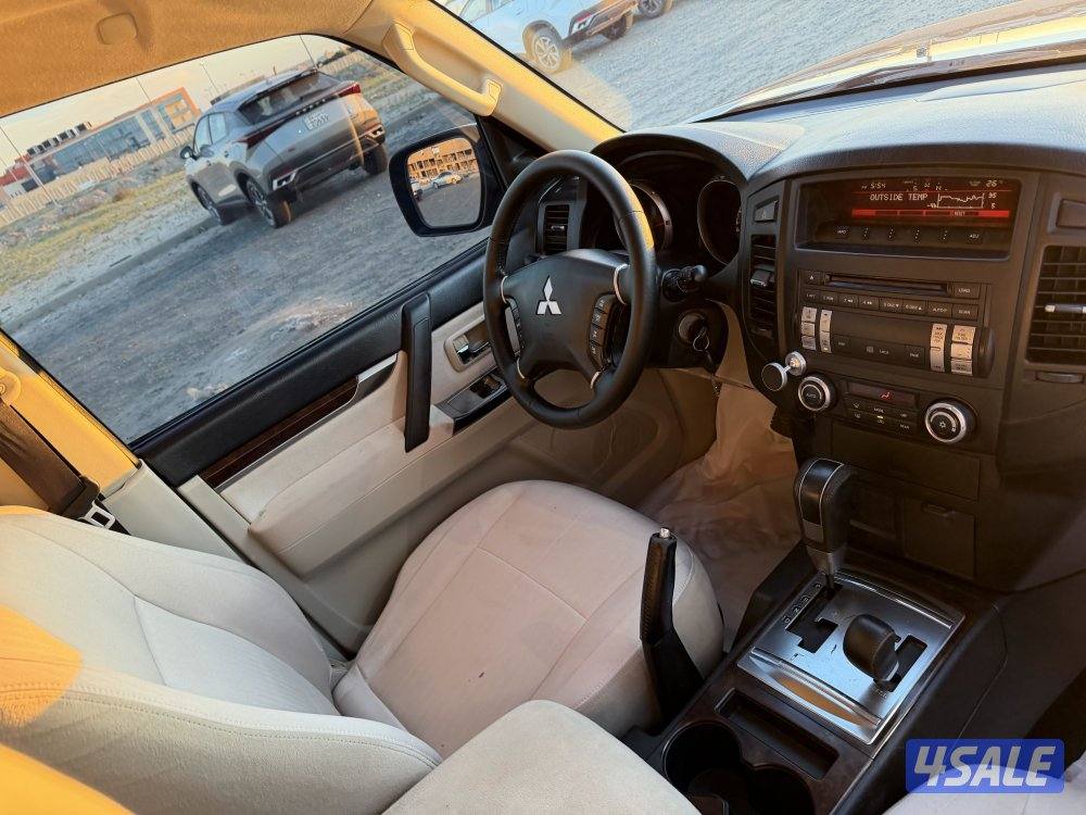 باجيرو 2012 نظيف ومرتب6