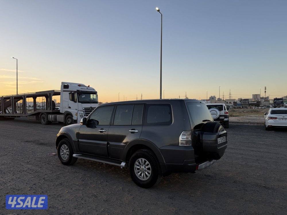 باجيرو 2012 نظيف ومرتب10