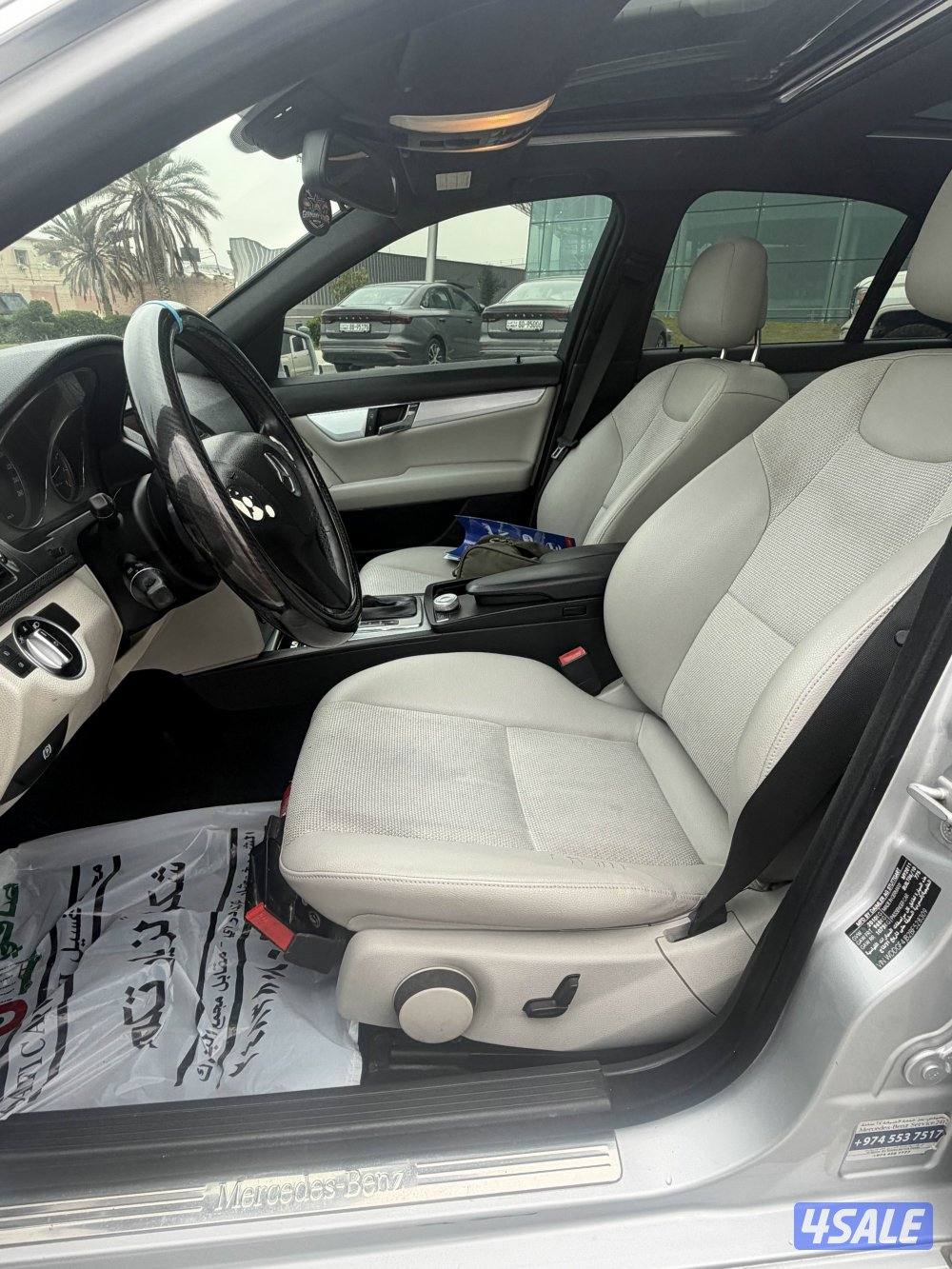 البيع مرسيدس موديل 20112