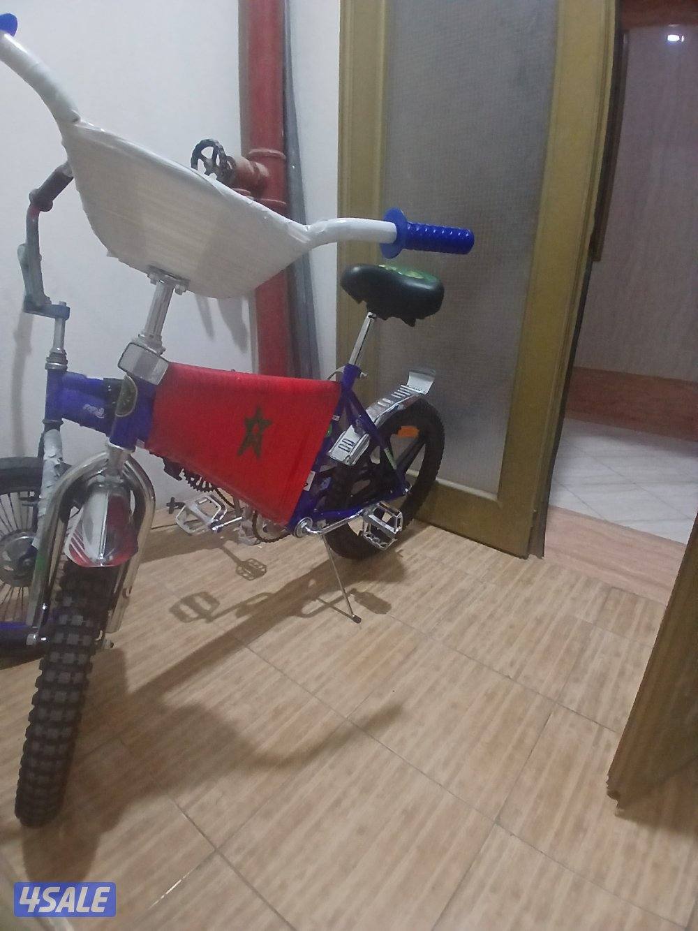 القاري ابو نجمه لون ابيض مافي شي خربان منه ميه بل ميه السنقل ما تاح1