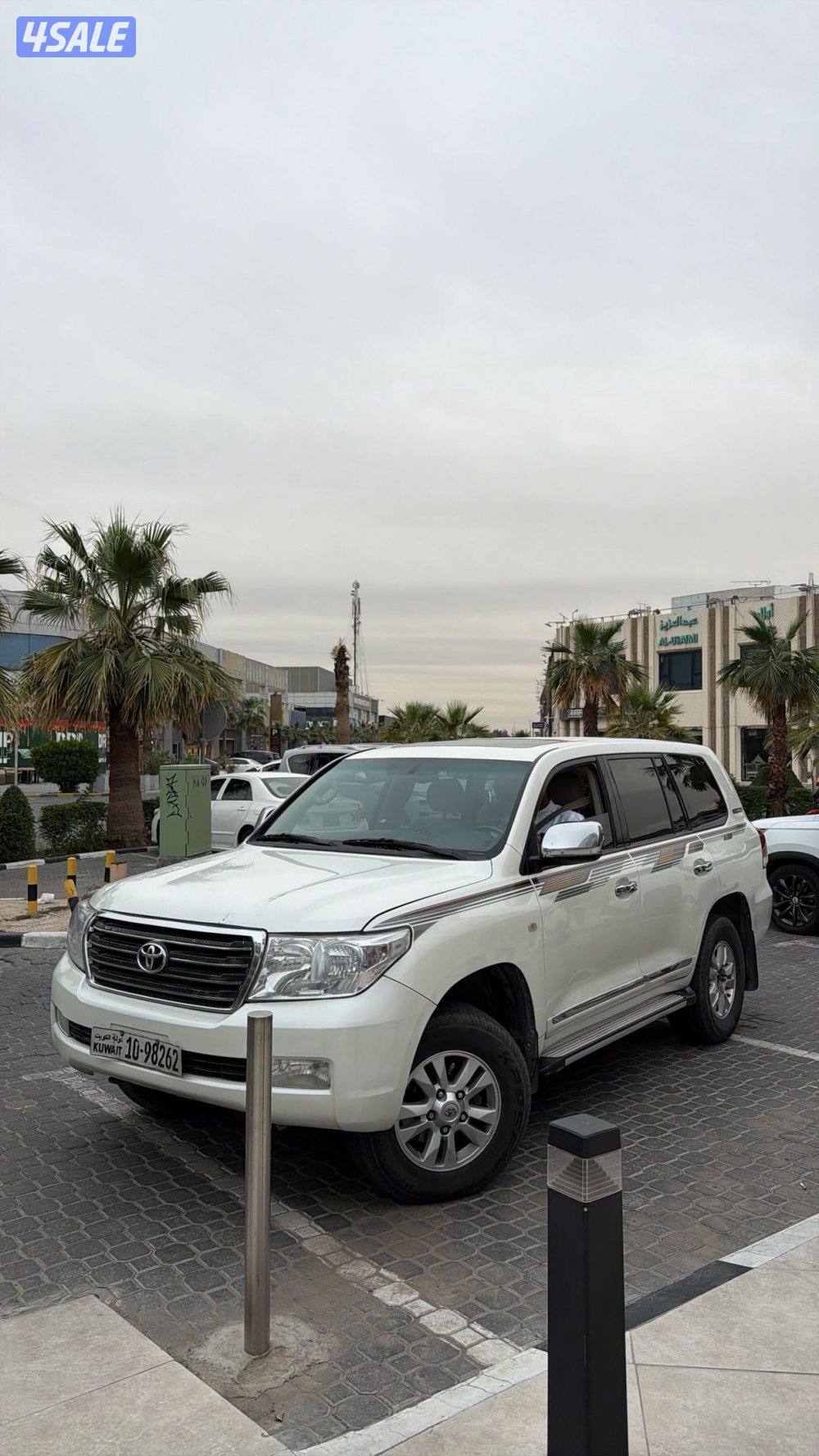 لاندكروزر 2011 GXR V80