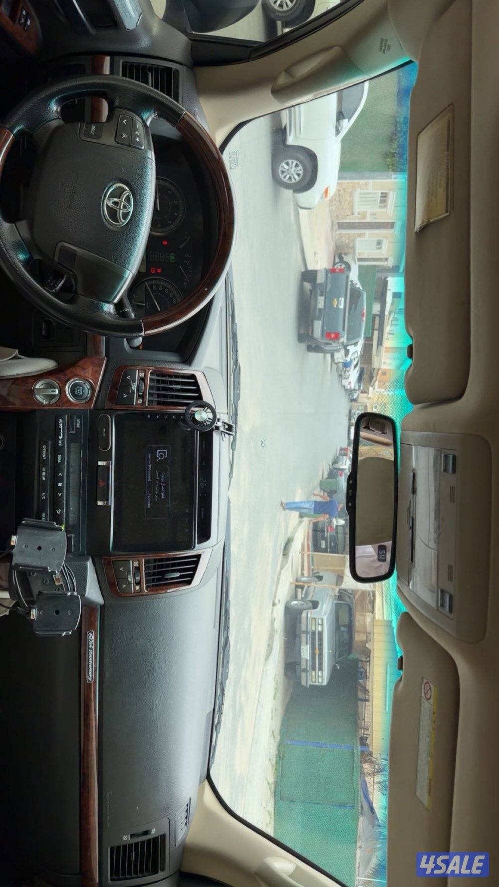 لاندكروزر 2011 GXR V82