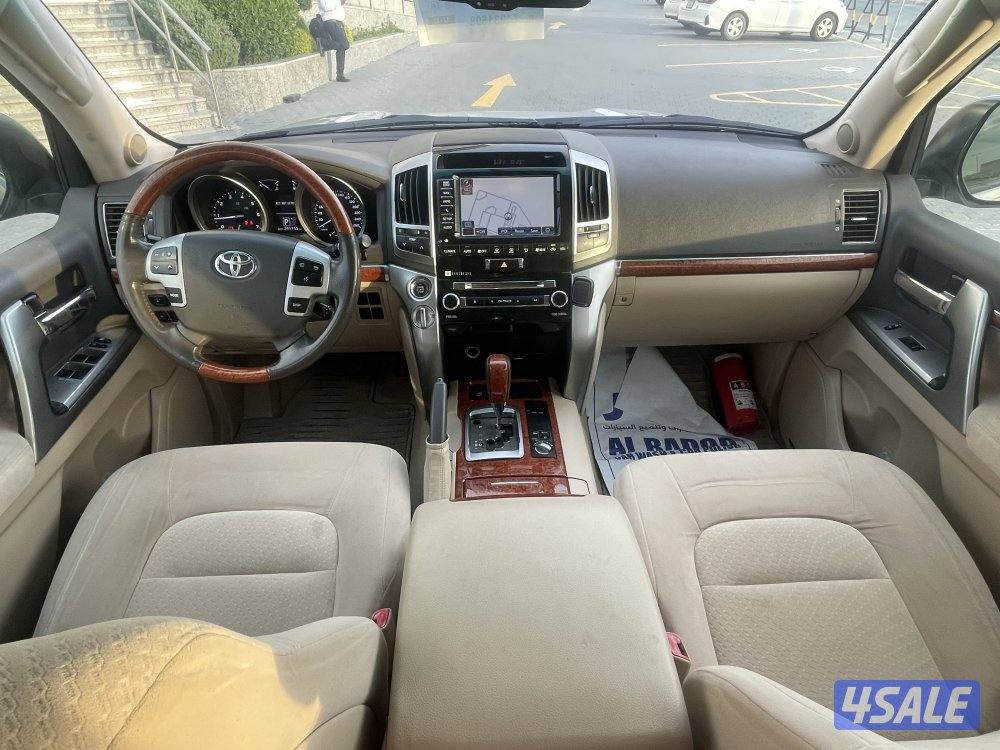 للبيع لاند كروزر VXR موديل 2015 صبغ الوكاله7