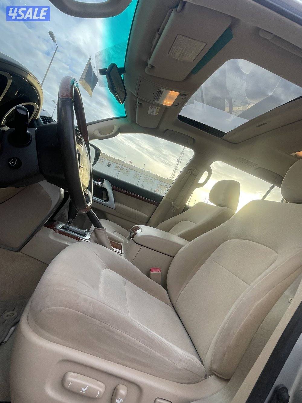 للبيع لاند كروزر VXR موديل 2015 صبغ الوكاله10