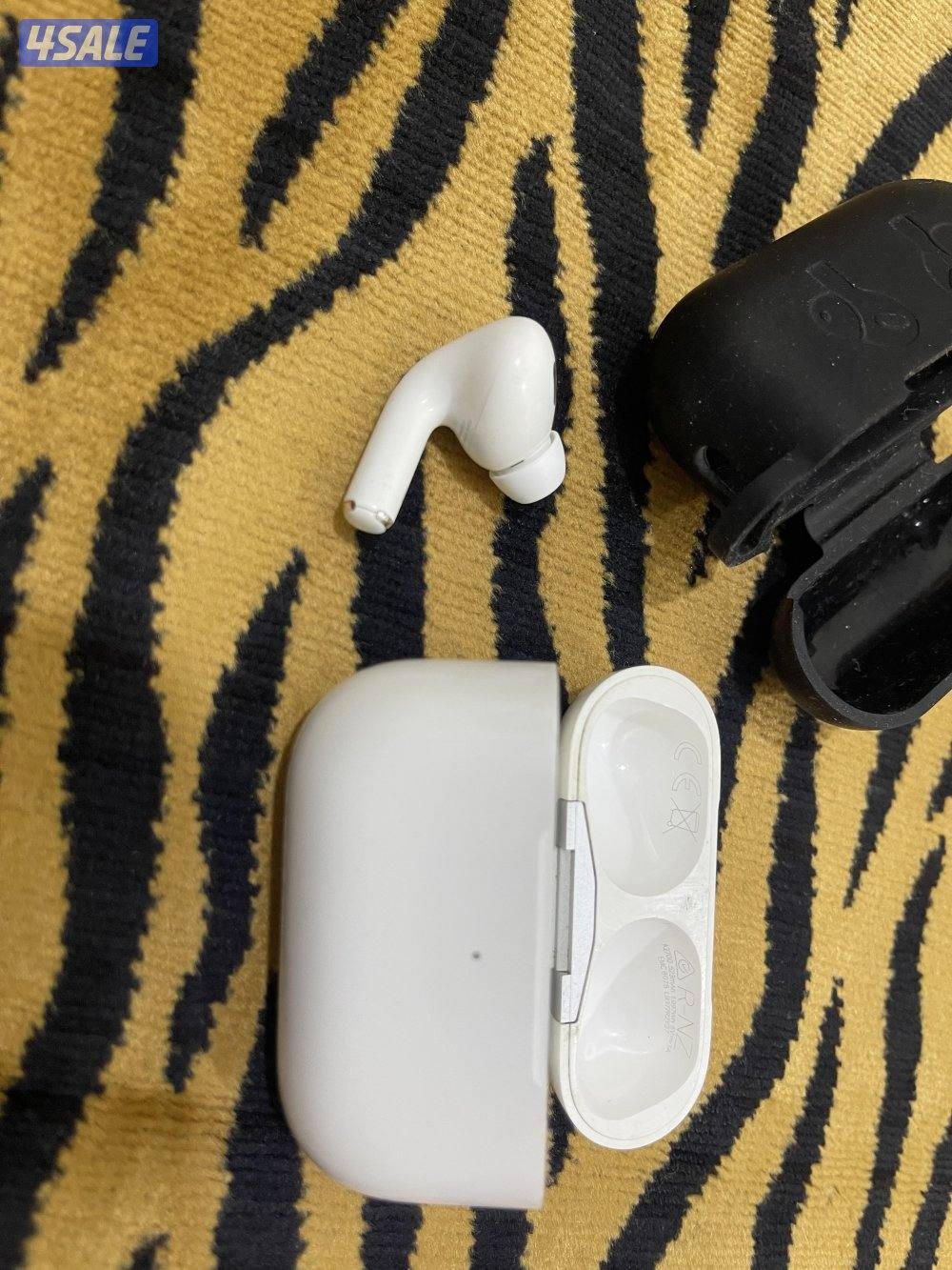 سماعة ابل ايربود برو 2 الثانية نظيفة وشغالة تمام7