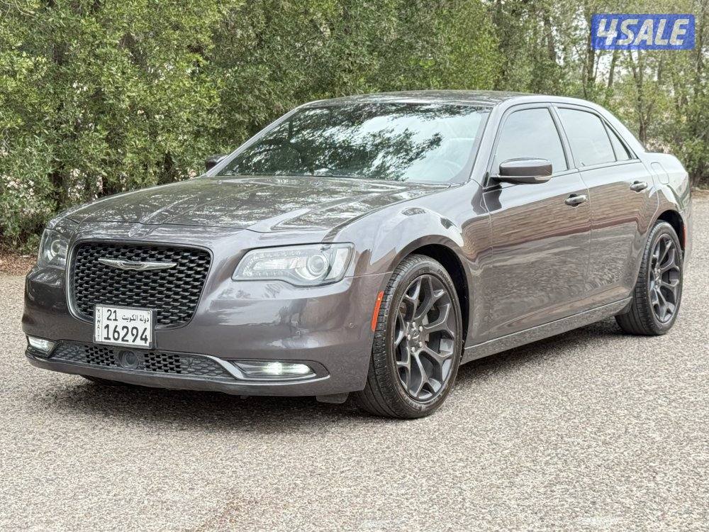 كرايزلر c300 s عداد 85 بحالة الوكاله1
