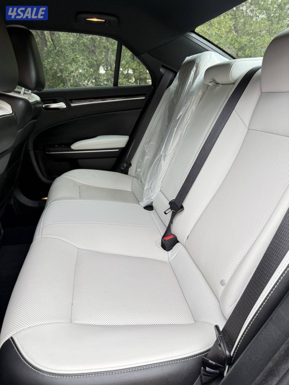 كرايزلر c300 s عداد 85 بحالة الوكاله5