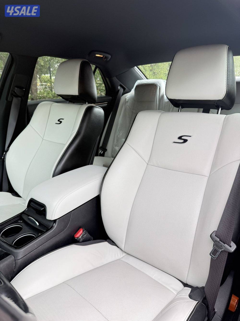 كرايزلر c300 s عداد 85 بحالة الوكاله6