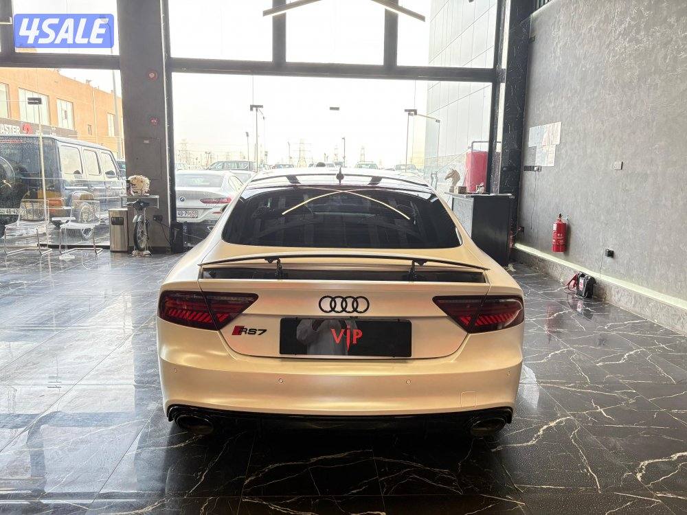 اودي RS77