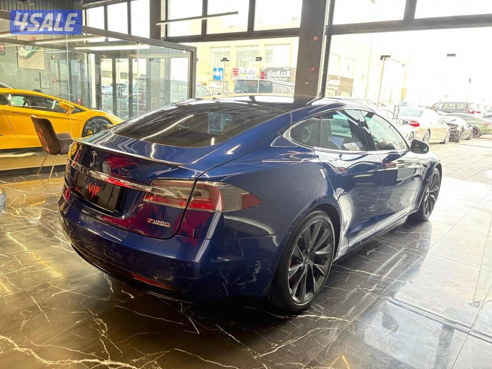 تسلا MODEL S P100D8