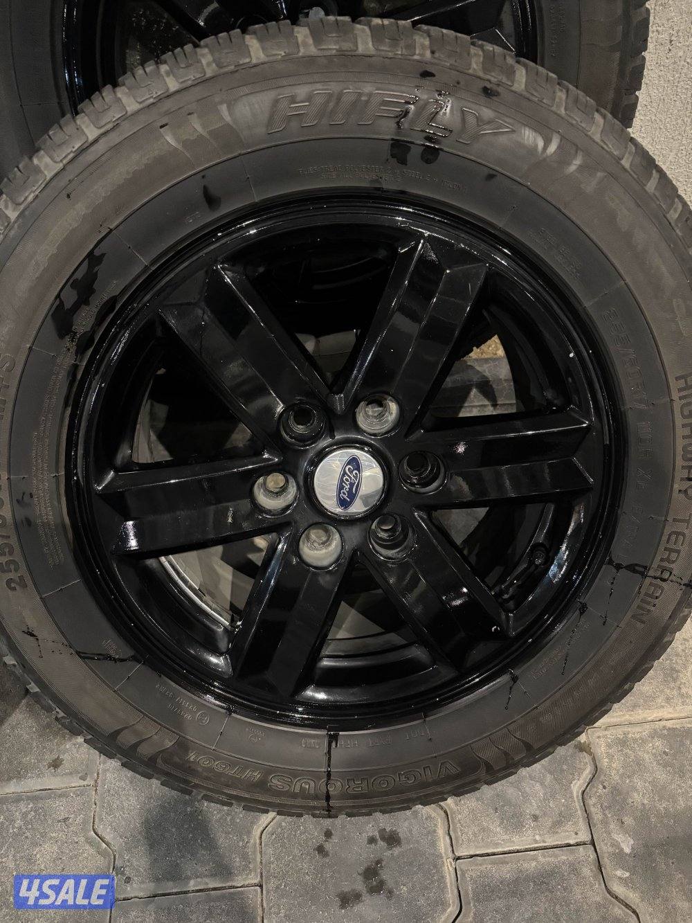 للبيع 4 رنقات وانيت فورد F150 حجم 170