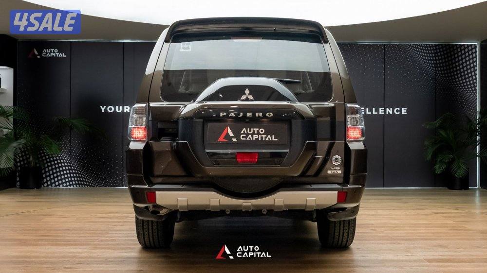 Mitsubishi Pajero 3.5L Sunroof2