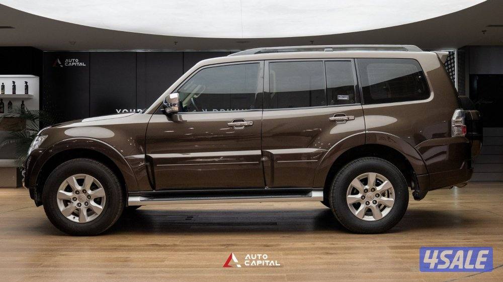 Mitsubishi Pajero 3.5L Sunroof3