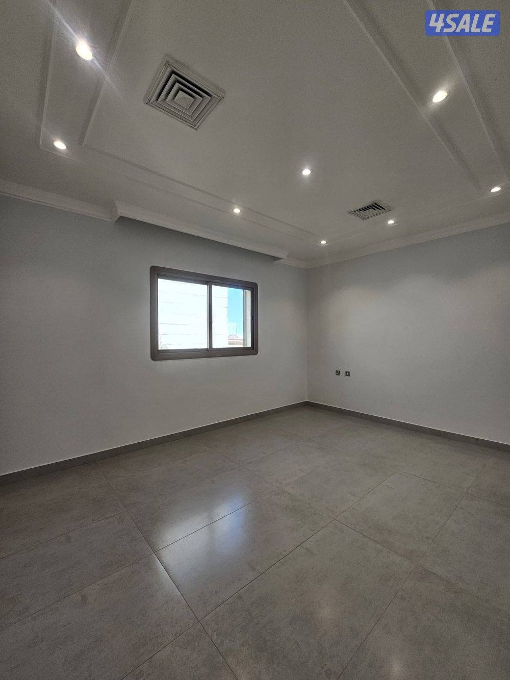 للإيجار شقة حطين ، وشقتين بالشهداء0