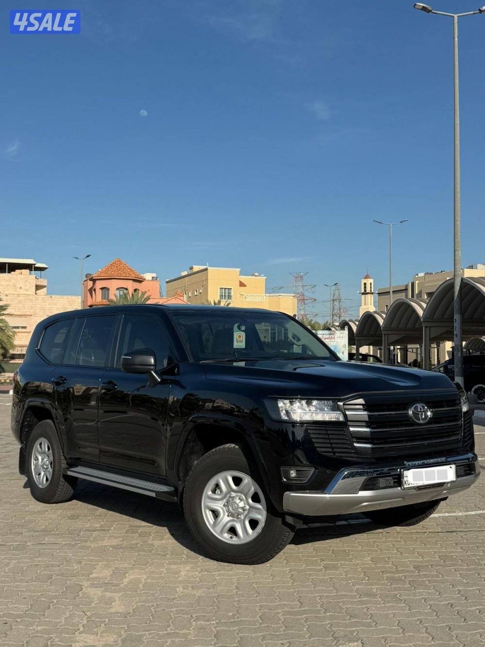 لاند كروز GX ٢٠٢٥ وارد قطر عداد ألف كيلو شرط الفحص صبغ وكاله مخمل بدون1