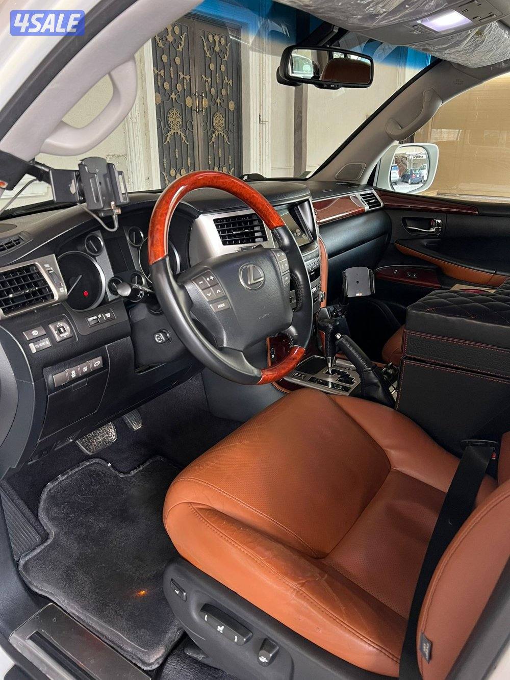 لكزس LX570 ٢٠١٣ وارد قطر عداد ٣٧٠ ألف شرط الفحص صبغ وكاله درجه الأولى5
