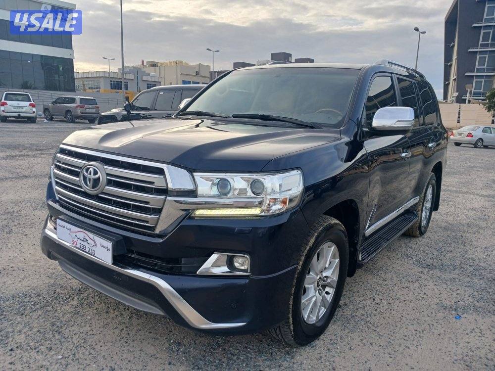 للبيع لاندكروزر GXR موديل ٢٠١٦1