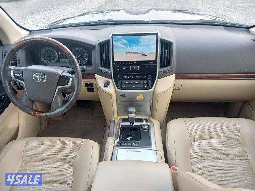 للبيع لاندكروزر GXR موديل ٢٠١٦6