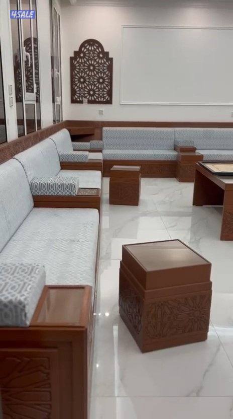 نشتري الأثاث ديوانيات شرقيه غرف النوم كنب الصاله كراسي المكتب كل مالدي0
