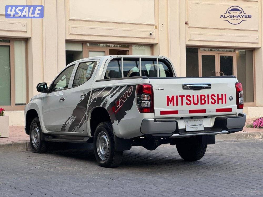 للبيع وانيت ميتسوبيشي L200 موديل 20234