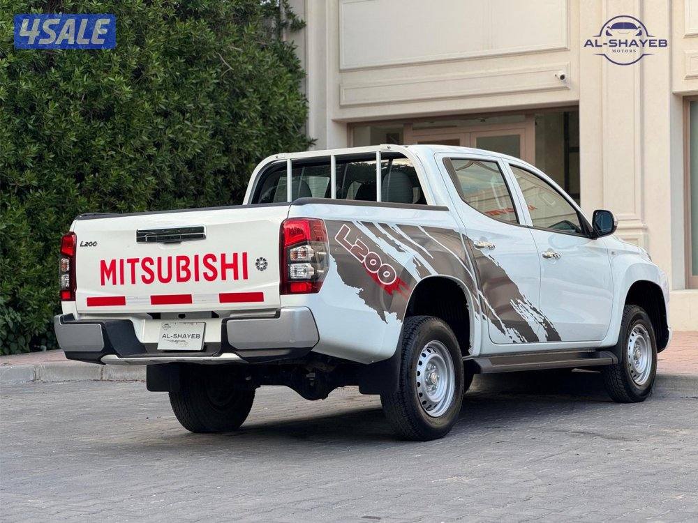 للبيع وانيت ميتسوبيشي L200 موديل 20235