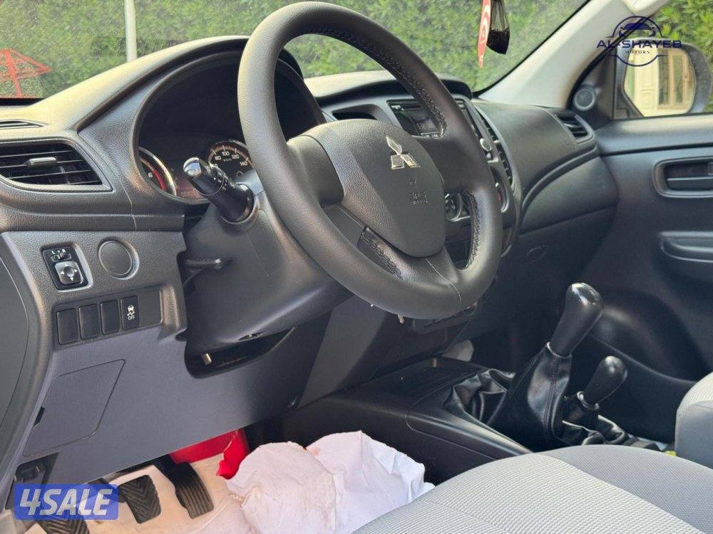 للبيع وانيت ميتسوبيشي L200 موديل 20239