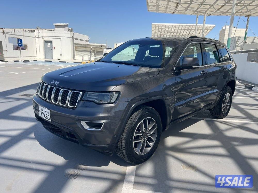 للبيع جيب شروكي LAREDO0