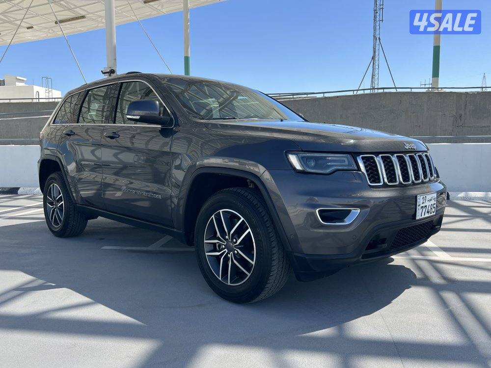 للبيع جيب شروكي LAREDO1