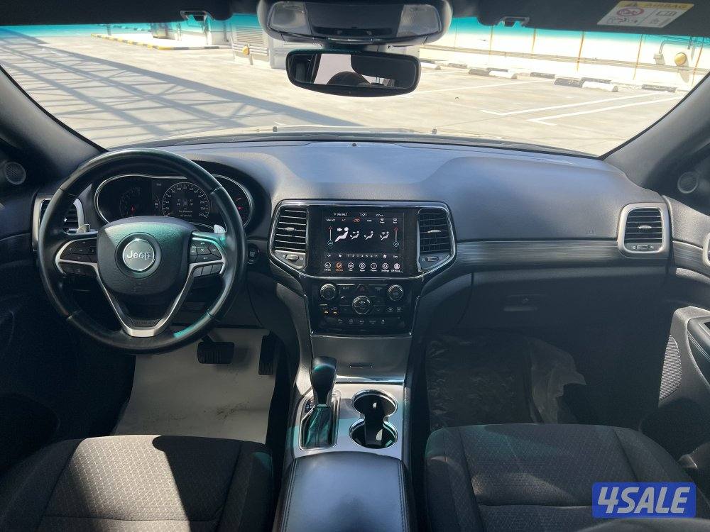 للبيع جيب شروكي LAREDO6