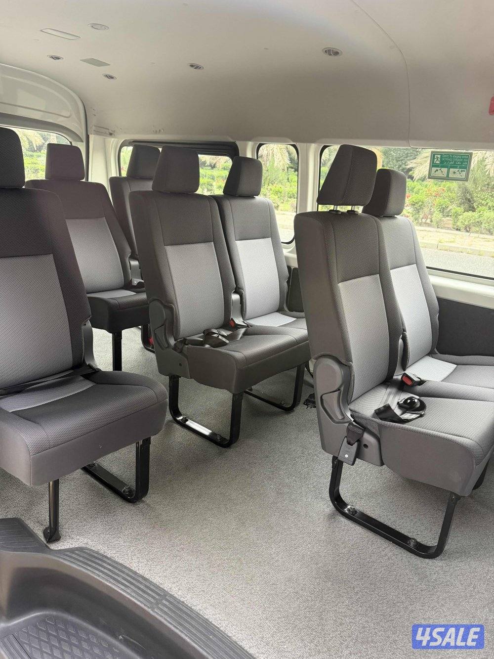 باص تويوتا اوتوماتيك 20225