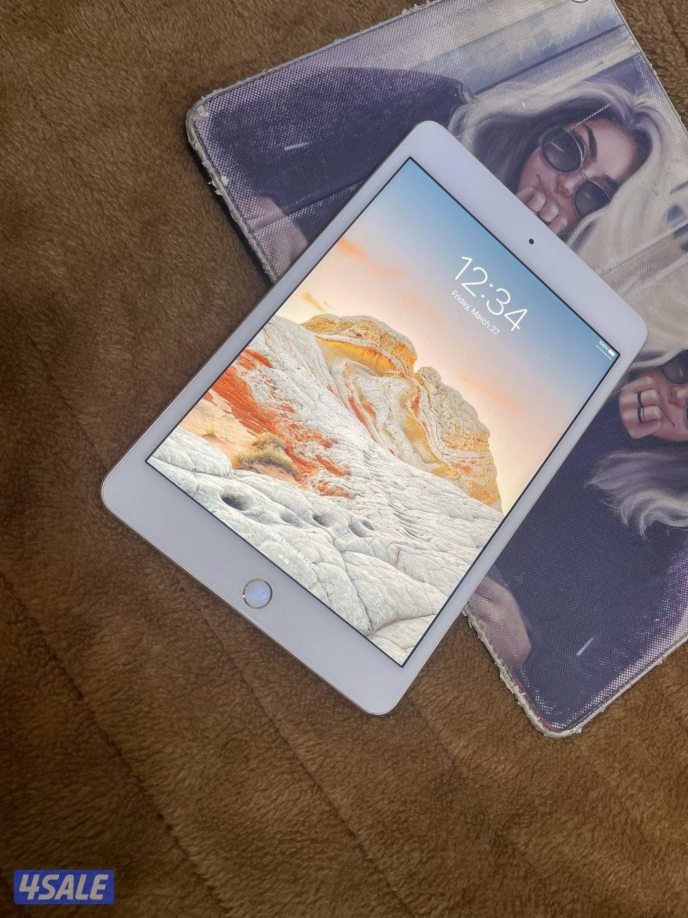 ايباد ابل ميني 4 فور 128 قيقا شاشة 7.8 تحديث 15.8 ينزل كل البرامج1