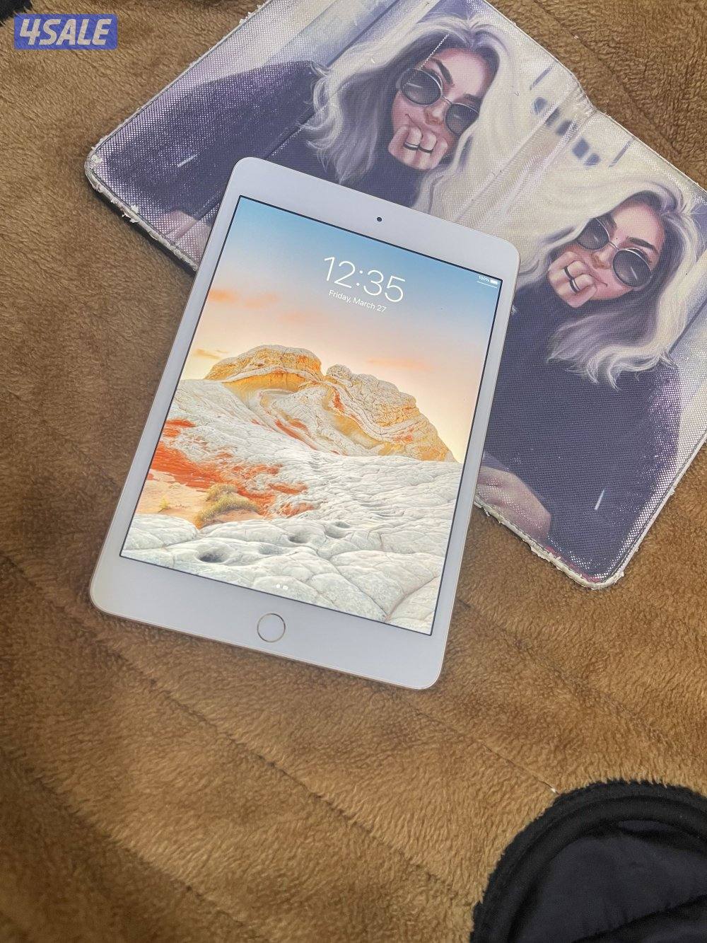 ايباد ابل ميني 4 فور 128 قيقا شاشة 7.8 تحديث 15.8 ينزل كل البرامج5